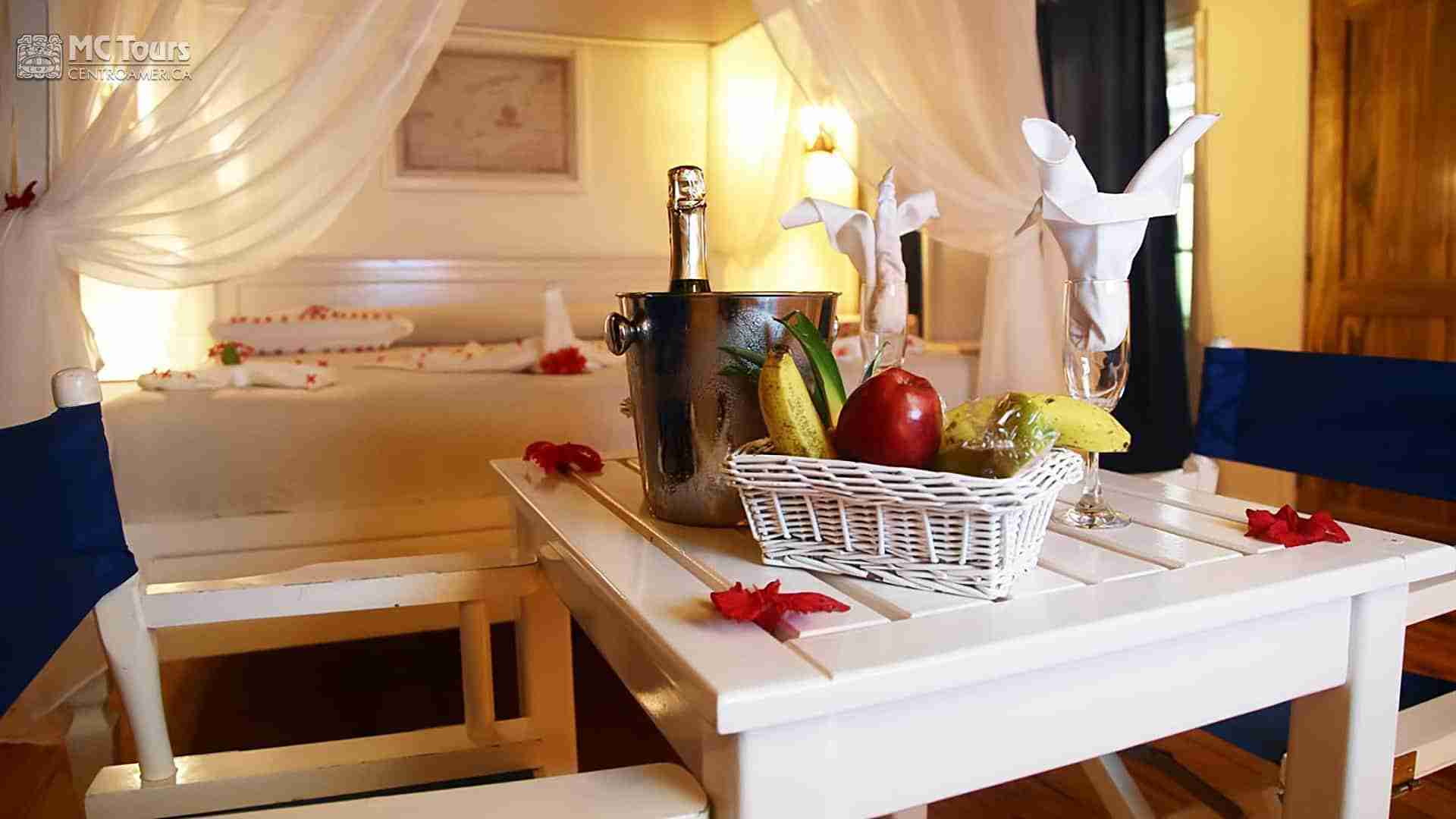 Henry Morgan Resort, Roatan HN - Room