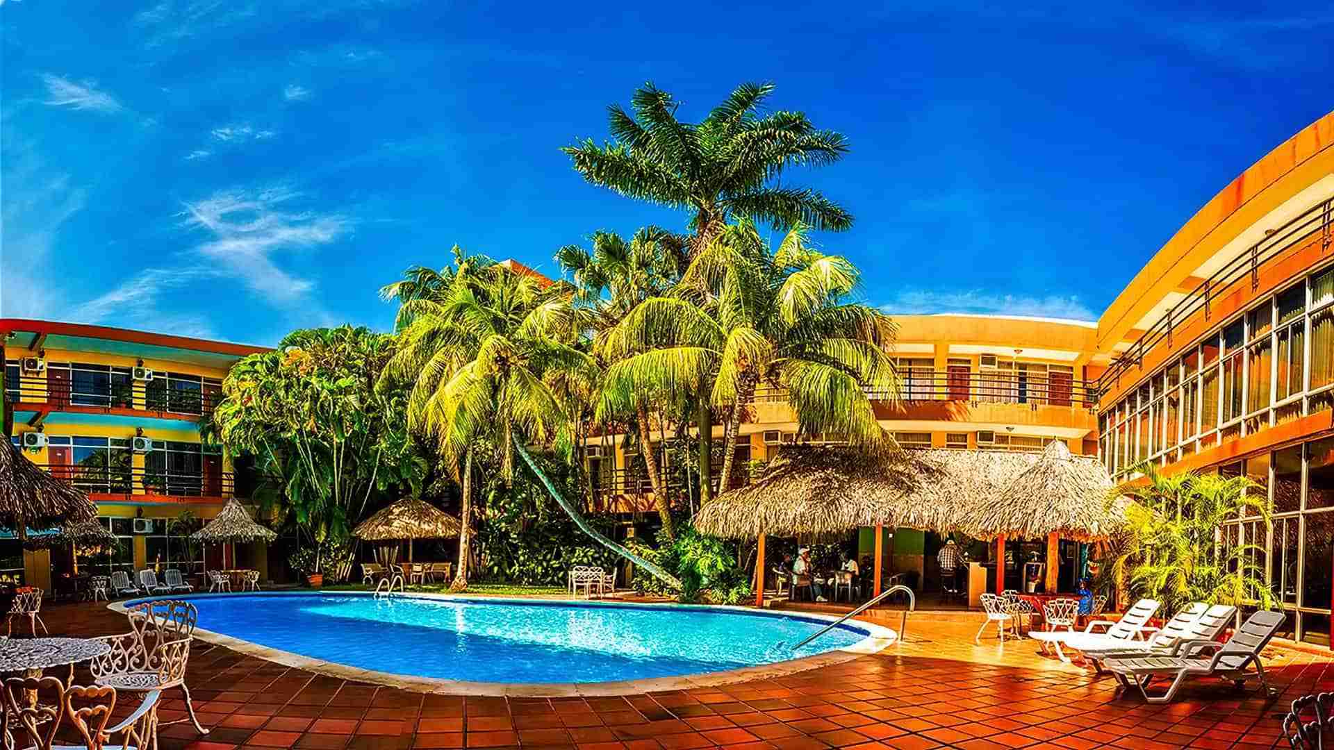 La Ceiba - Gran Hotel Paris Pool