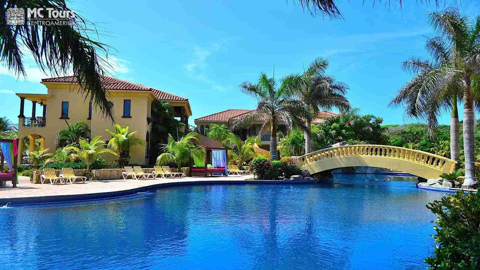 Parrot Tree Plantation - Poolside