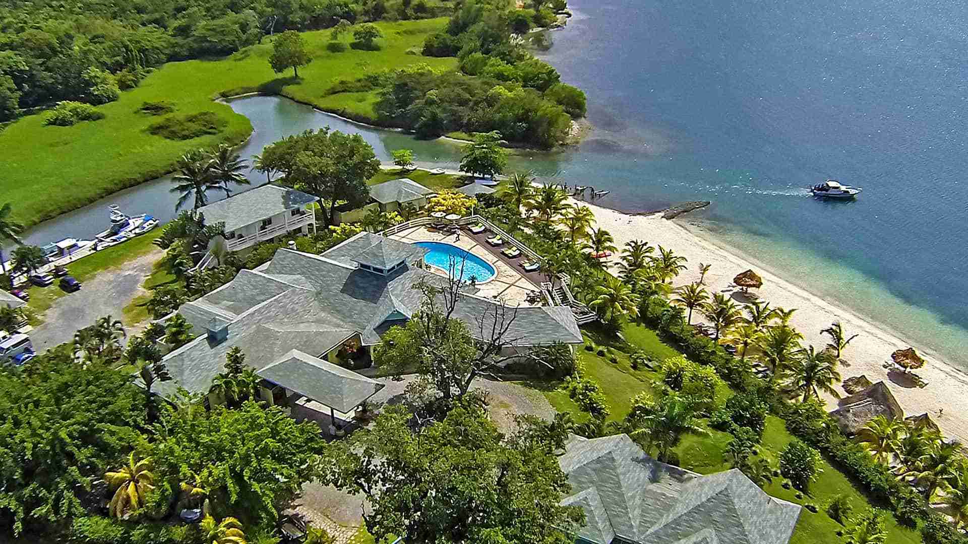 Turquoise Bay Resort, Roatan HN - Aerial